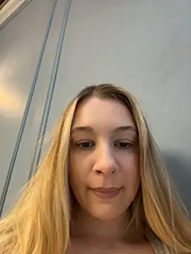 Snapshot of SashaCatt chatting on June 2026 08:48:01 AM SashaCatt online show from June 2026 08:48:01 AM
