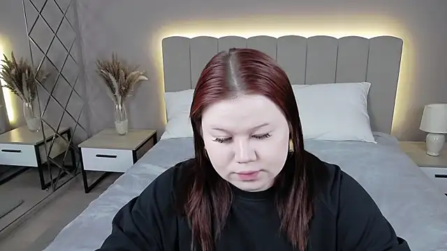 Snapshot of EvaNova_ chatting on April 2026 10:58:02 AM EvaNova online show from April 2026 10:58:02 AM