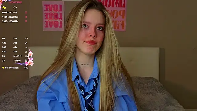 TiffinyMergist online show from January 2026 07:18:01 PM