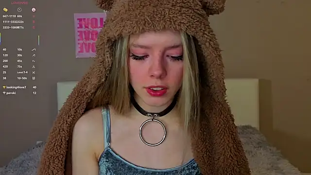 TiffinyMergist online show from January 2026 07:17:01 PM