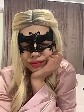 Snapshot of LilxSar chatting on November 2025 05:59:01 PM LilxSar online show from November 2025 05:59:01 PM