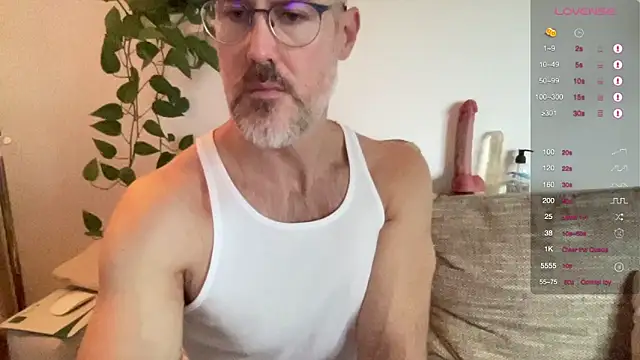 Snapshot of the_new_fit_rubinho chatting on November 2025 09:28:02 AM the new fit rubinho online show from November 2025 09:28:02 AM