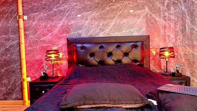 Snapshot of Sasha_Larsen chatting on December 2025 03:55:01 AM Sasha Larsen online show from December 2025 03:55:01 AM