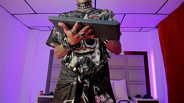 Snapshot of Maximo_king25 chatting on November 2025 03:38:01 AM Maximo king25 online show from November 2025 03:38:01 AM