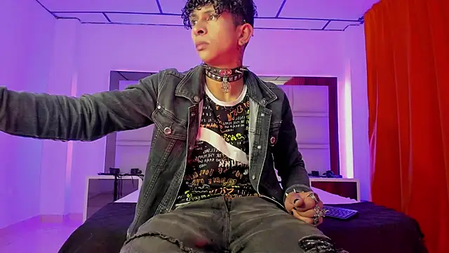 Snapshot of Maximo_king25 chatting on November 2025 03:38:01 AM Maximo king25 online show from November 2025 03:38:01 AM