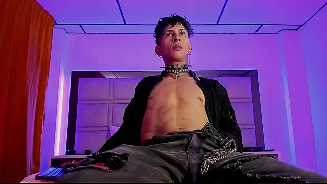 Snapshot of Maximo_king25 chatting on November 2025 03:18:02 AM Maximo king25 online show from November 2025 03:18:02 AM