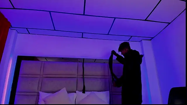 Snapshot of Maximo_king25 chatting on November 2025 04:45:02 AM Maximo king25 online show from November 2025 04:45:02 AM