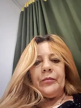 karlaanqui1 online show from January 2026 01:20:02 AM