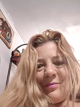 karlaanqui1 online show from February 2026 12:45:01 PM