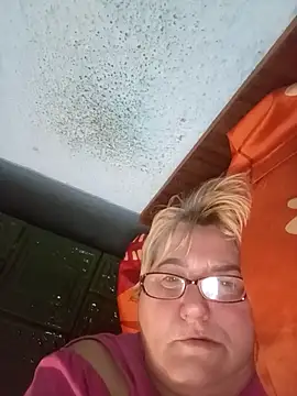 Snapshot of MilaTamila456 chatting on November 2025 07:24:02 PM MilaTamila456 online show from November 2025 07:24:02 PM