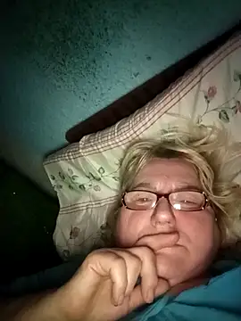 Snapshot of MilaTamila456 chatting on December 2025 03:01:01 AM MilaTamila456 online show from December 2025 03:01:01 AM