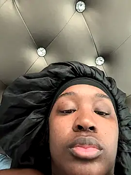 Snapshot of ToyaThick chatting on November 2025 01:28:02 PM ToyaThick online show from November 2025 01:28:02 PM