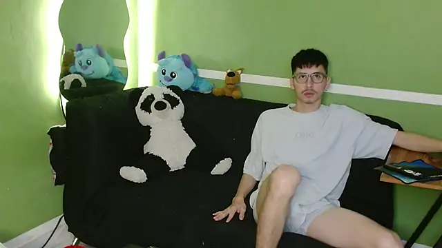 Snapshot of Kurt_williams1 chatting on February 2026 11:05:02 AM Kurt williams1 online show from February 2026 11:05:02 AM