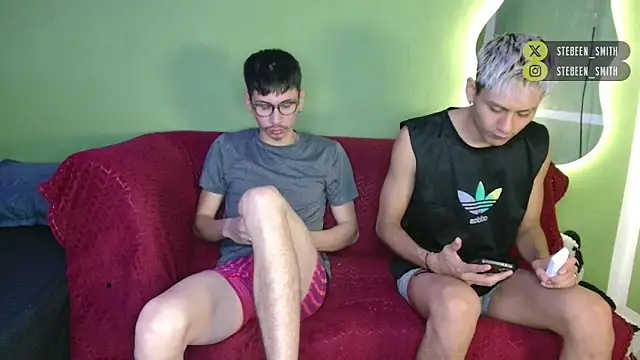 Snapshot of Kurt_williams1 chatting on February 2026 12:01:02 PM Kurt williams1 online show from February 2026 12:01:02 PM