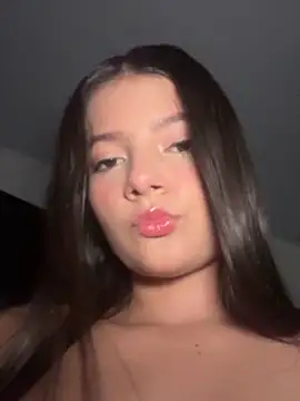 Snapshot of EmmiiGlow chatting on February 2026 06:28:02 AM EmmiiGlow online show from February 2026 06:28:02 AM