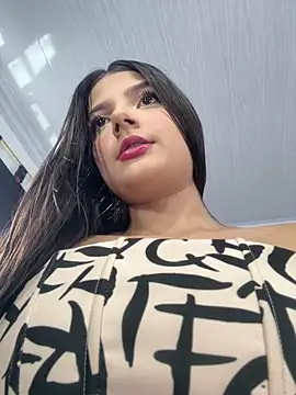 Snapshot of EmmiiGlow chatting on February 2026 08:38:01 PM EmmiiGlow online show from February 2026 08:38:01 PM