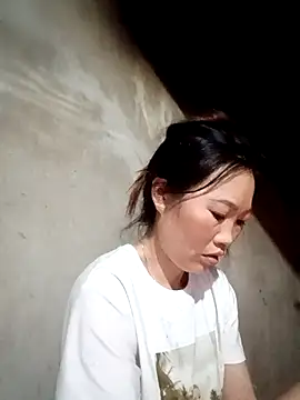 blonde blg online show from April 2026 11:35:02 PM