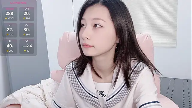 Snapshot of lris-Beauty chatting on December 2025 02:17:02 AM lris-Beauty online show from December 2025 02:17:02 AM