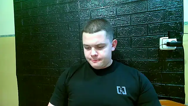 CuteButNaughty  online show from November 2025 07:38:01 PM