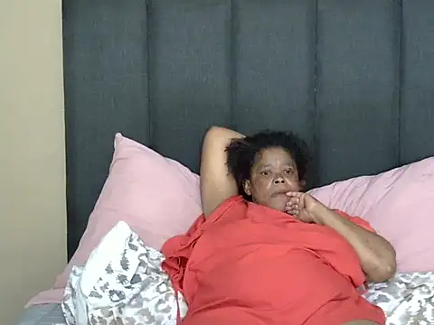 bigsexymama2 online show from December 2025 12:24:02 PM