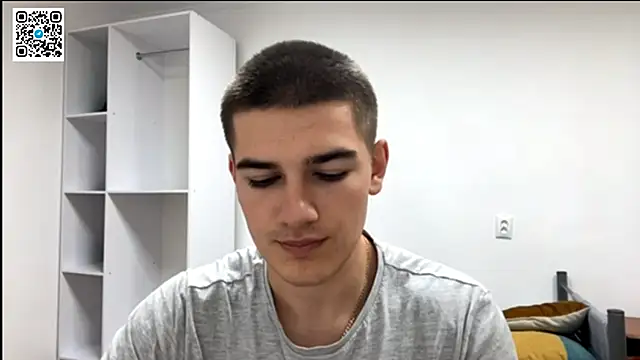 Snapshot of _BarePulse chatting on November 2025 08:20:01 PM BarePulse online show from November 2025 08:20:01 PM