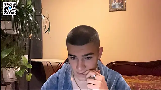 Snapshot of _BarePulse chatting on December 2025 10:26:01 PM BarePulse online show from December 2025 10:26:01 PM