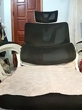 Em-mupmup online show from November 2025 02:03:01 AM