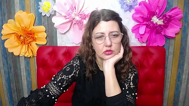 Snapshot of RoseHille chatting on December 2025 02:59:01 PM RoseHille online show from December 2025 02:59:01 PM