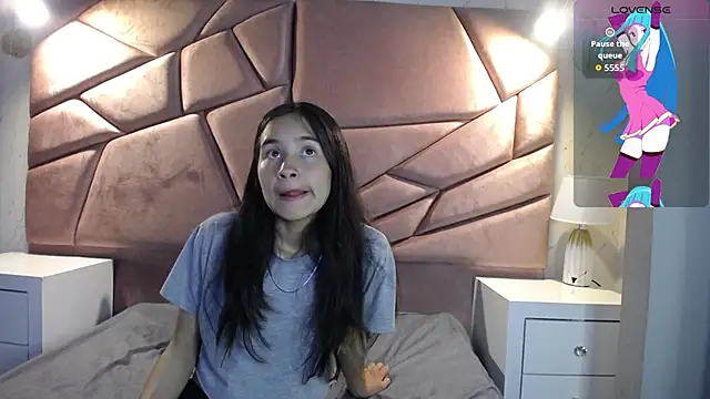 Snapshot of bunnywhite21 chatting on November 2025 04:51:02 PM bunnywhite21 online show from November 2025 04:51:02 PM