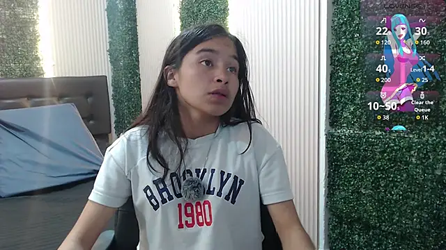 Snapshot of bunnywhite21 chatting on December 2025 06:24:02 PM bunnywhite21 online show from December 2025 06:24:02 PM