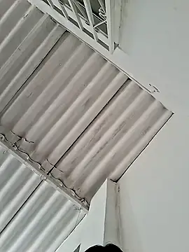 Snapshot of Skinny_Wet chatting on November 2025 12:15:02 PM Skinny Wet online show from November 2025 12:15:02 PM