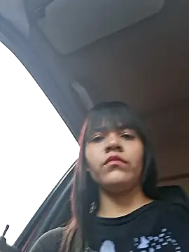 Snapshot of Skinny_Wet chatting on November 2025 01:04:02 PM Skinny Wet online show from November 2025 01:04:02 PM