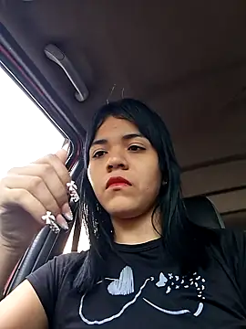 Snapshot of Skinny_Wet chatting on November 2025 11:46:01 AM Skinny Wet online show from November 2025 11:46:01 AM