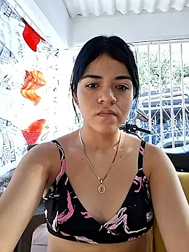 Snapshot of Skinny_Wet chatting on December 2025 11:58:02 AM Skinny Wet online show from December 2025 11:58:02 AM