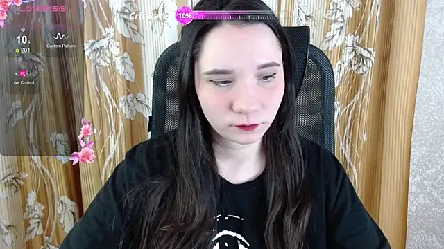 Snapshot of KateForYou chatting on December 2025 05:34:02 AM KateForYou online show from December 2025 05:34:02 AM