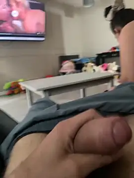 Kinkycouple142 online show from May 2026 06:46:01 PM