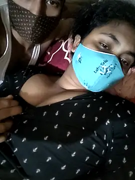 Snapshot of desiXcouple97 chatting on December 2025 05:40:02 PM desiXcouple97 online show from December 2025 05:40:02 PM