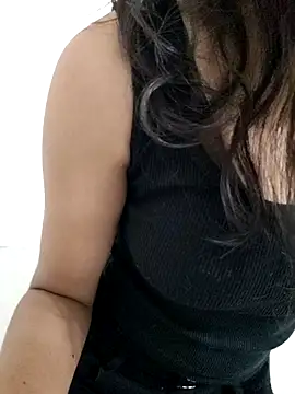 pankaj34643 online show from November 2025 05:02:01 PM