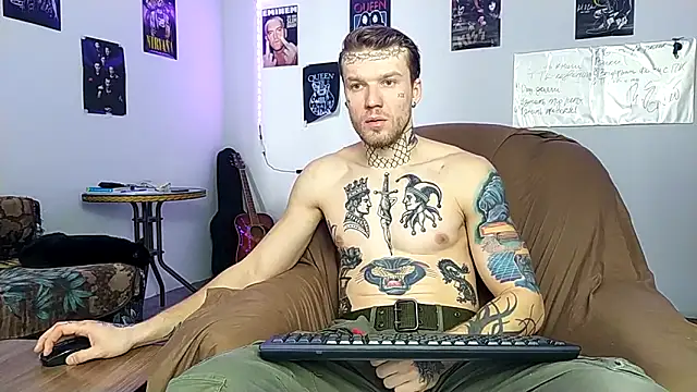 Huntall77 online show from February 2026 06:39:02 AM