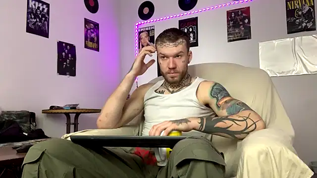 Huntall77 online show from March 2026 05:20:02 AM