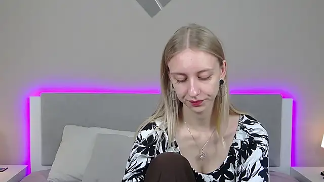 RachaelCute online show from May 2026 11:20:01 AM