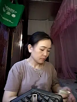 Feeling-hot online show from April 2026 06:27:02 AM