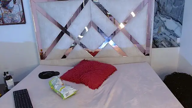 Snapshot of tael_novacs chatting on December 2025 03:12:02 AM tael novacs online show from December 2025 03:12:02 AM