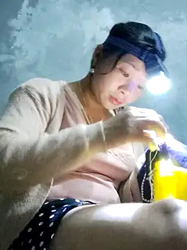 vangkt-cute online show from November 2025 12:02:02 PM