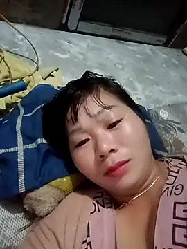 vangkt-cute online show from December 2025 07:54:02 PM