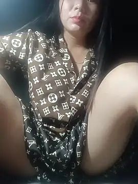 vangkt-cute online show from May 2026 05:40:02 PM