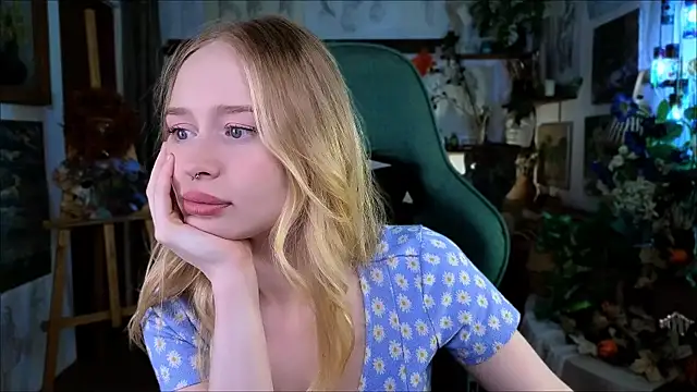 Snapshot of CarolineDjein chatting on November 2025 11:40:02 AM CarolineDjein online show from November 2025 11:40:02 AM