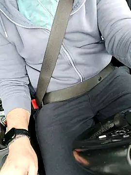 Snapshot of Nousdeux21 chatting on February 2026 04:11:02 PM Nousdeux21 online show from February 2026 04:11:02 PM