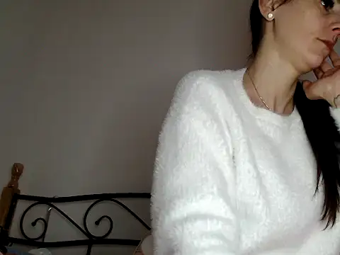 Snapshot of MissyDior8 chatting on November 2025 06:07:02 AM MissyDior8 online show from November 2025 06:07:02 AM