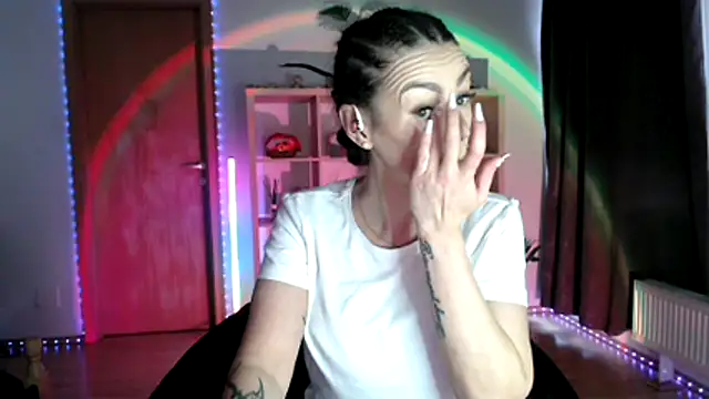 Snapshot of MissyDior8 chatting on December 2025 07:16:02 AM MissyDior8 online show from December 2025 07:16:02 AM